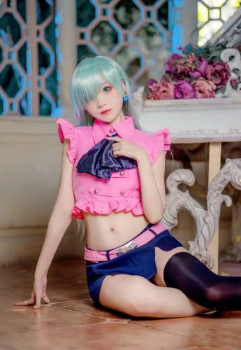 Halloween seven deadly sins Elizabeth Lyonis COS064