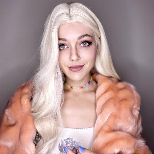 KOREAN LONG GOLDEN CENRER PARTING CURLY WIG WM1229